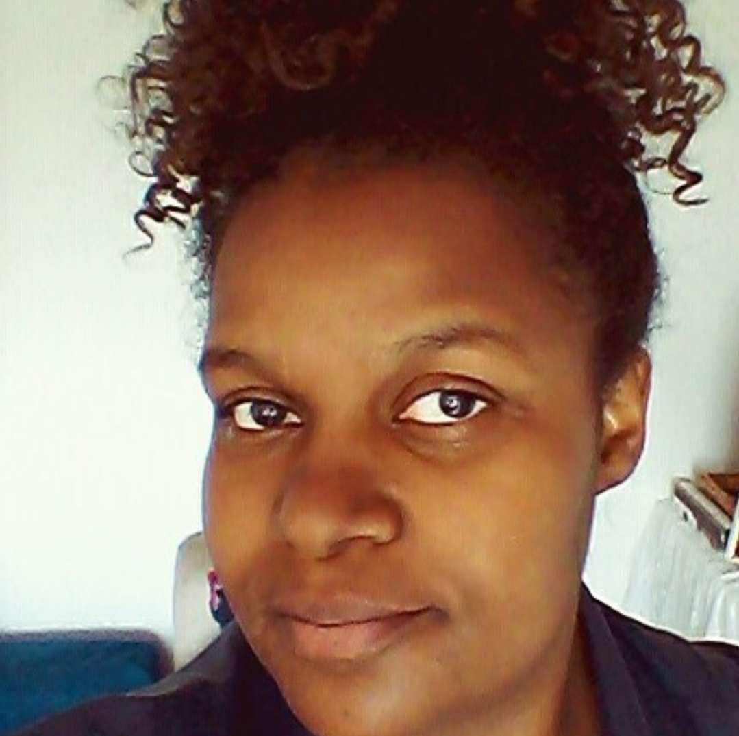 Formação: Nivel médio